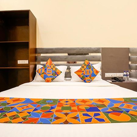Fabhotel Freedom International - Nr Mumbai International Airport Bagian luar foto