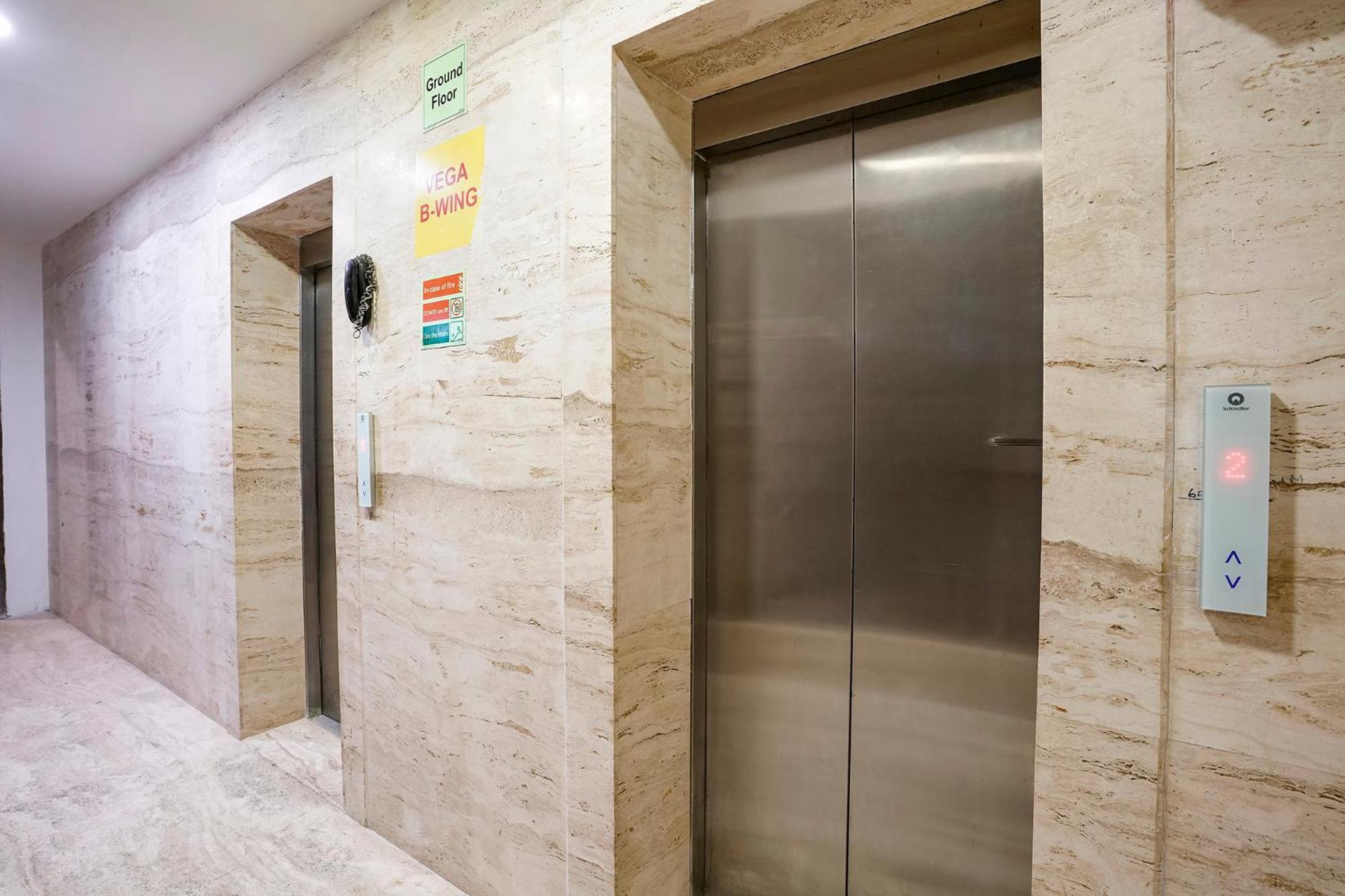 Fabhotel Freedom International - Nr Mumbai International Airport Bagian luar foto